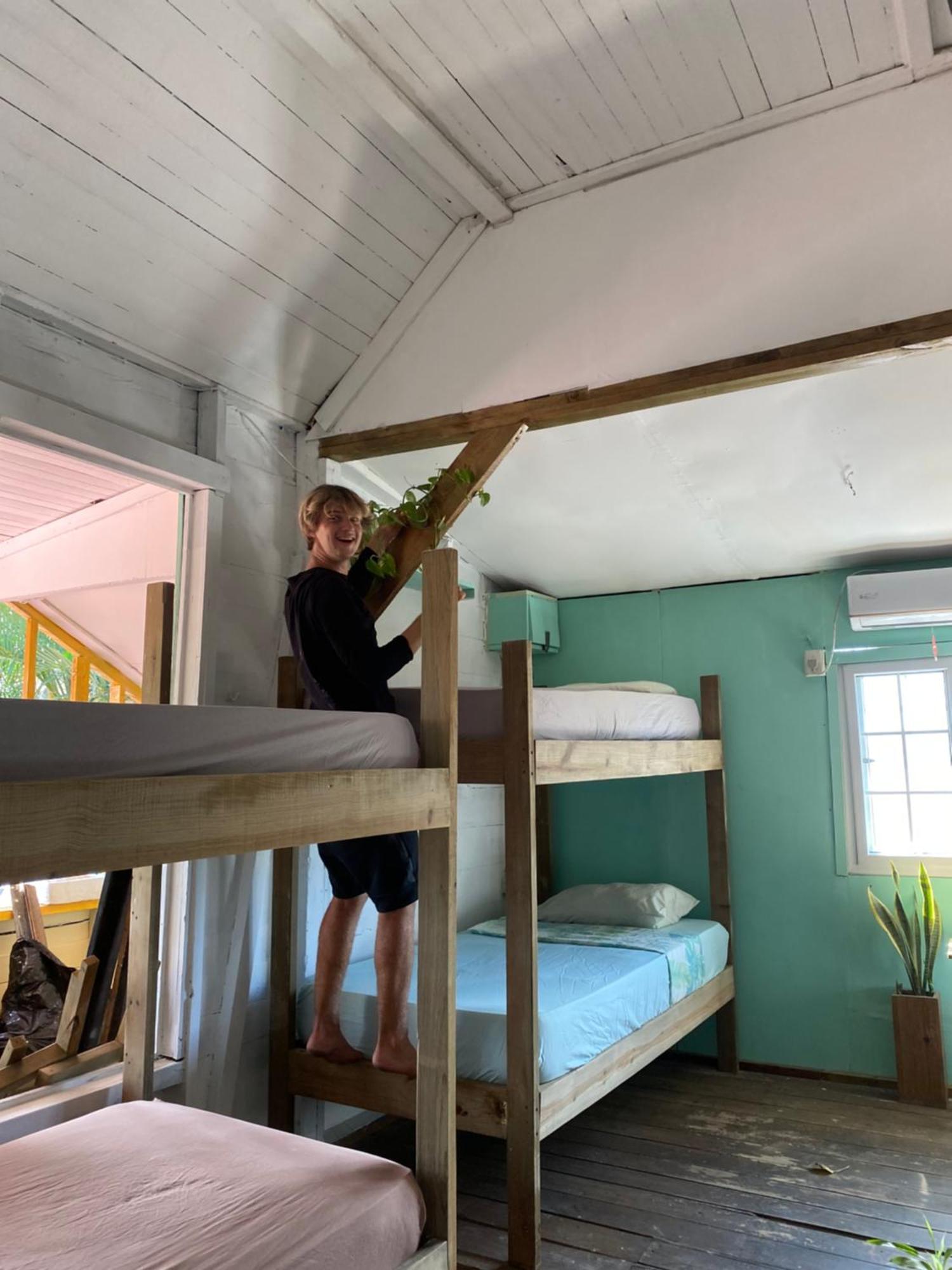 The Bocas Corner Hostel Bocas del Toro Buitenkant foto