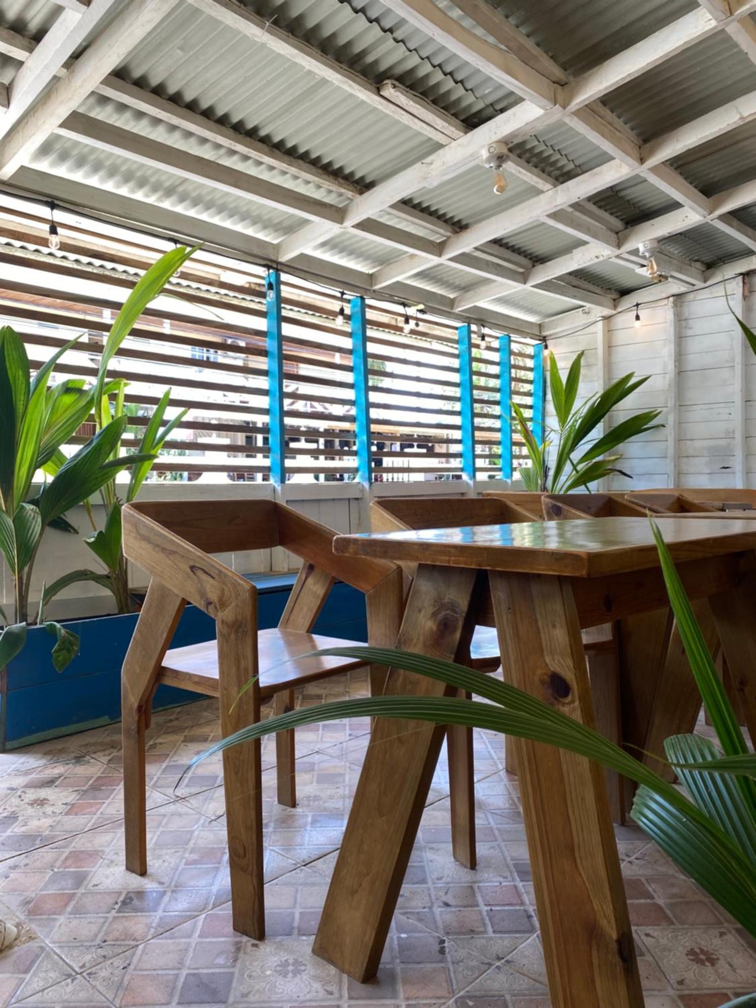 The Bocas Corner Hostel Bocas del Toro Buitenkant foto