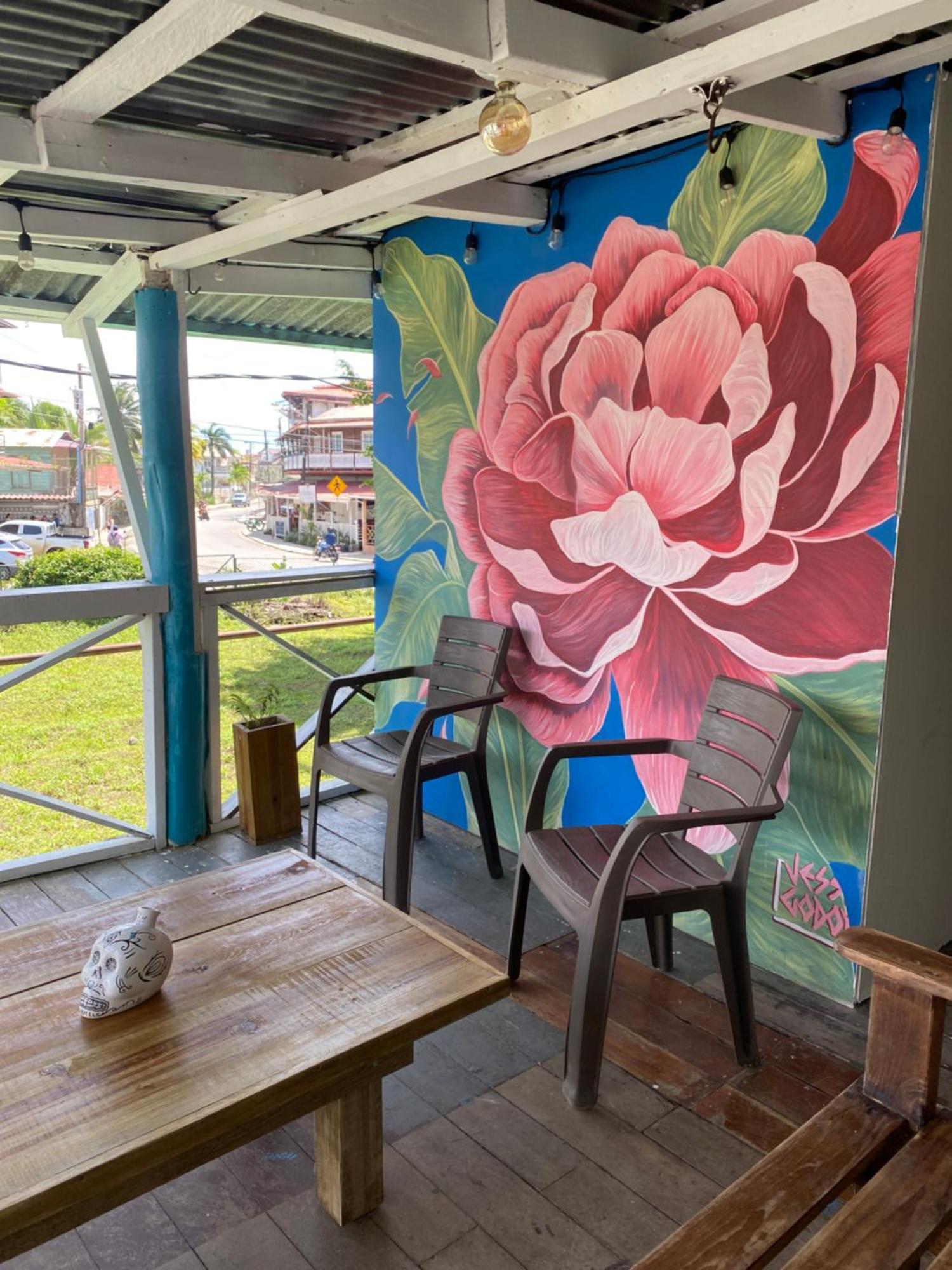 The Bocas Corner Hostel Bocas del Toro Buitenkant foto