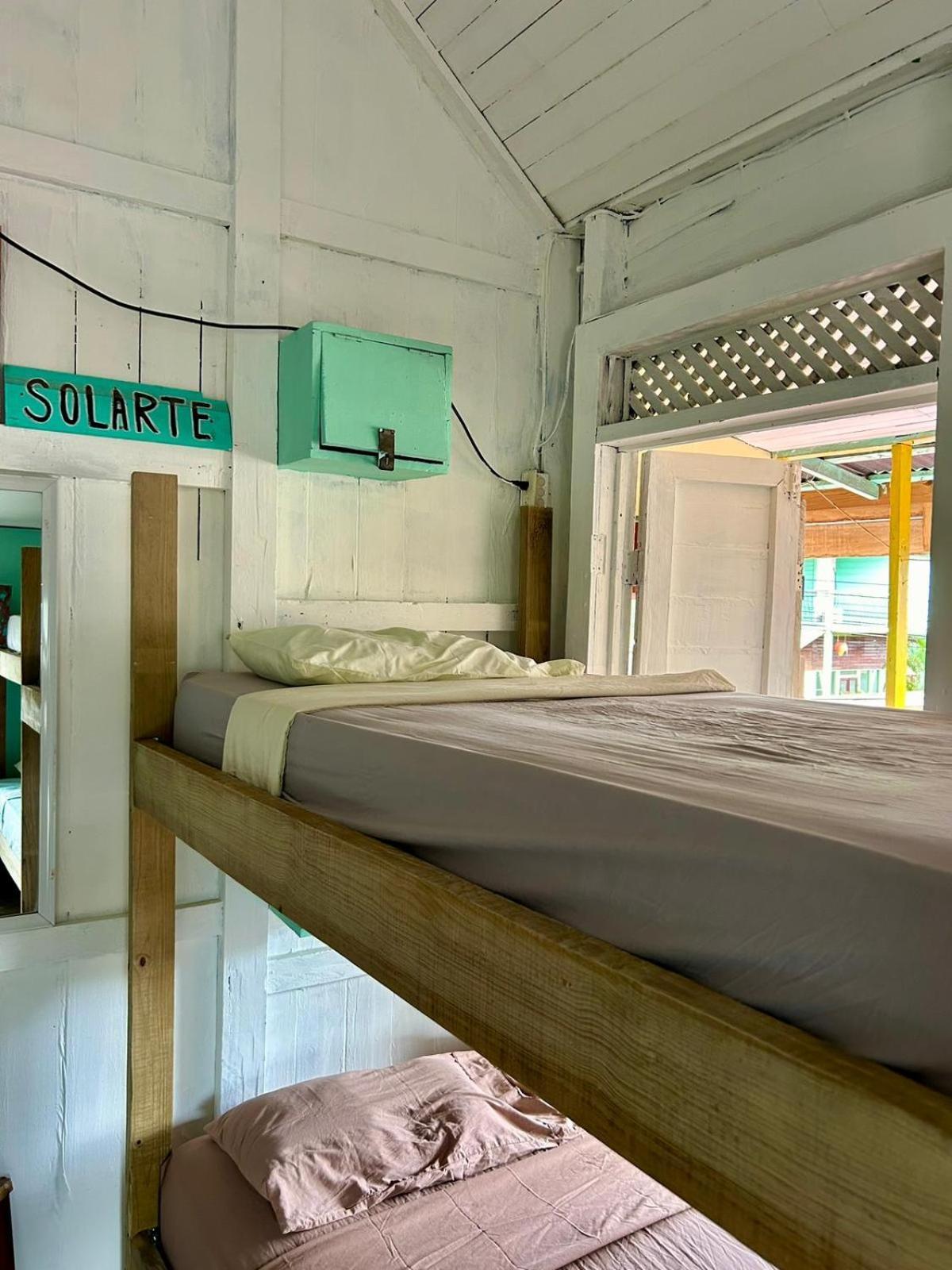 The Bocas Corner Hostel Bocas del Toro Buitenkant foto